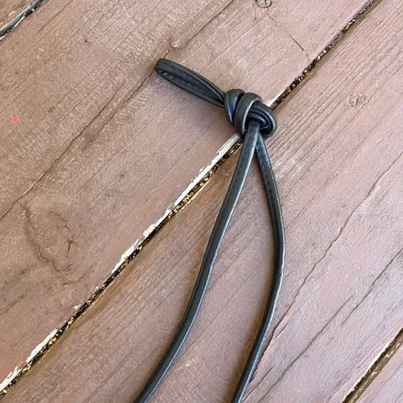 Partners by Mervyn's Trendy Clutch Leather Black Bag - Picture 4 of 7